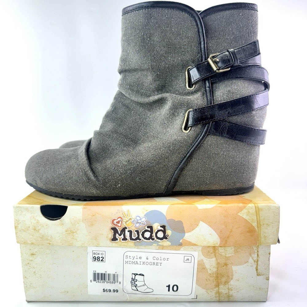 Mudd Gray Hidden Wedge Ankle Bootie with Black straps Womens 10 Y2K Style
